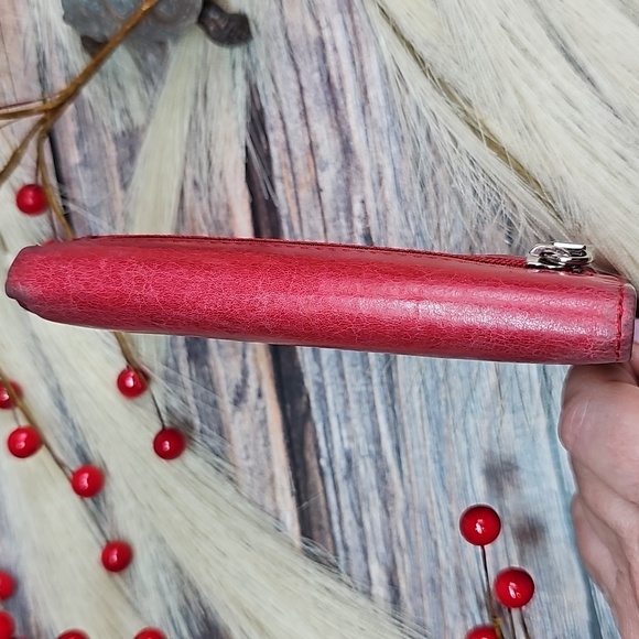 HOBO RED LEATHER TRI-FOLD WALLET - Picture 3 of 12